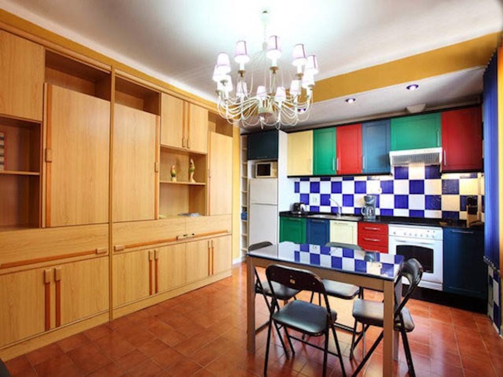 Beach Apartment Santissima Canet De Mar Bagian luar foto